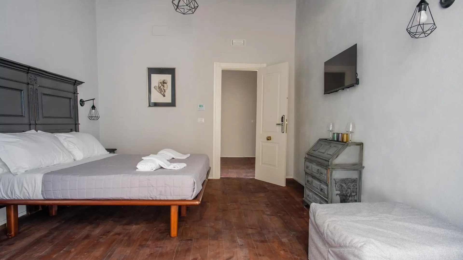 Velato Carafa Palace By Dimorra Naples Guest house